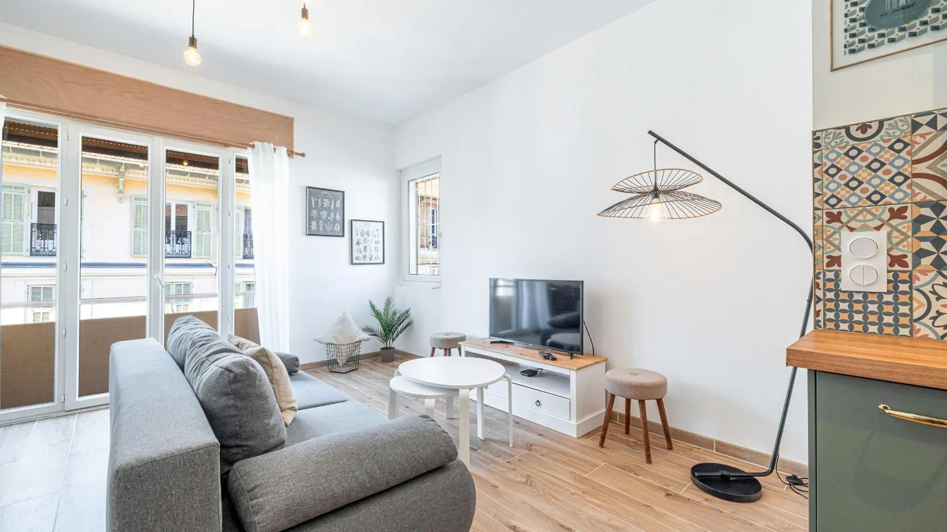 شقة Large & Quiet 1 Bdr Downtown نيس